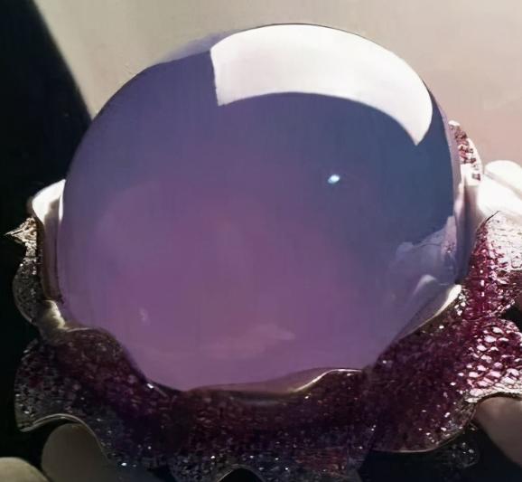 紫罗兰翡翠|价值6亿的昭仪之星也逃不过“见光死”！紫罗兰翡翠还能不能入手