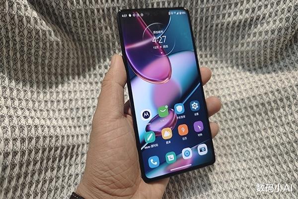摩托罗拉|12G+256GB，50倍变焦手机降至1999元，被低估实力了