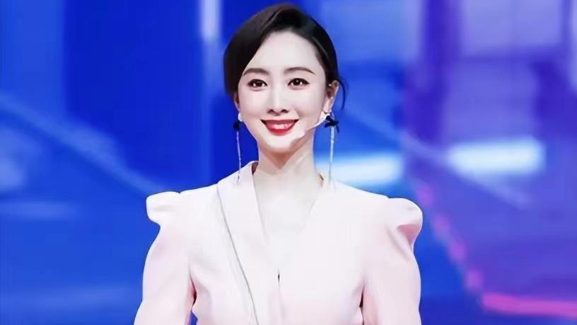 央视|央视美女主持考入清华！晒校园生活感慨不易，25岁事业有为颜值高