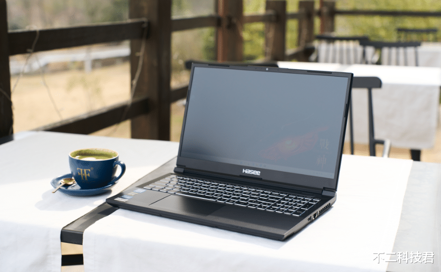 笔记本|Z8系列最便宜的一款，战神Z8-DA5NP，性价比中的极致