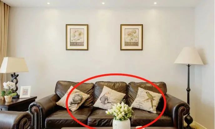 “沙发”摆放宜忌“八不摆”？ 两分钟明白你家财气为啥旺不起来