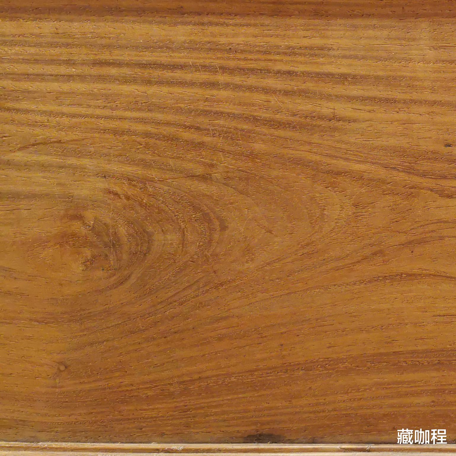 |够大够老够典型，黄花梨木也有锯齿纹理