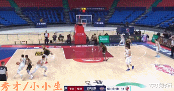孙铭徽|格局太小！男篮国手冲突迁怒于颧骨骨折小将，球迷不满翻旧账对线