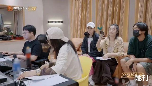 内娱第一狗血综艺,又挖出一对「隐婚夫妻」