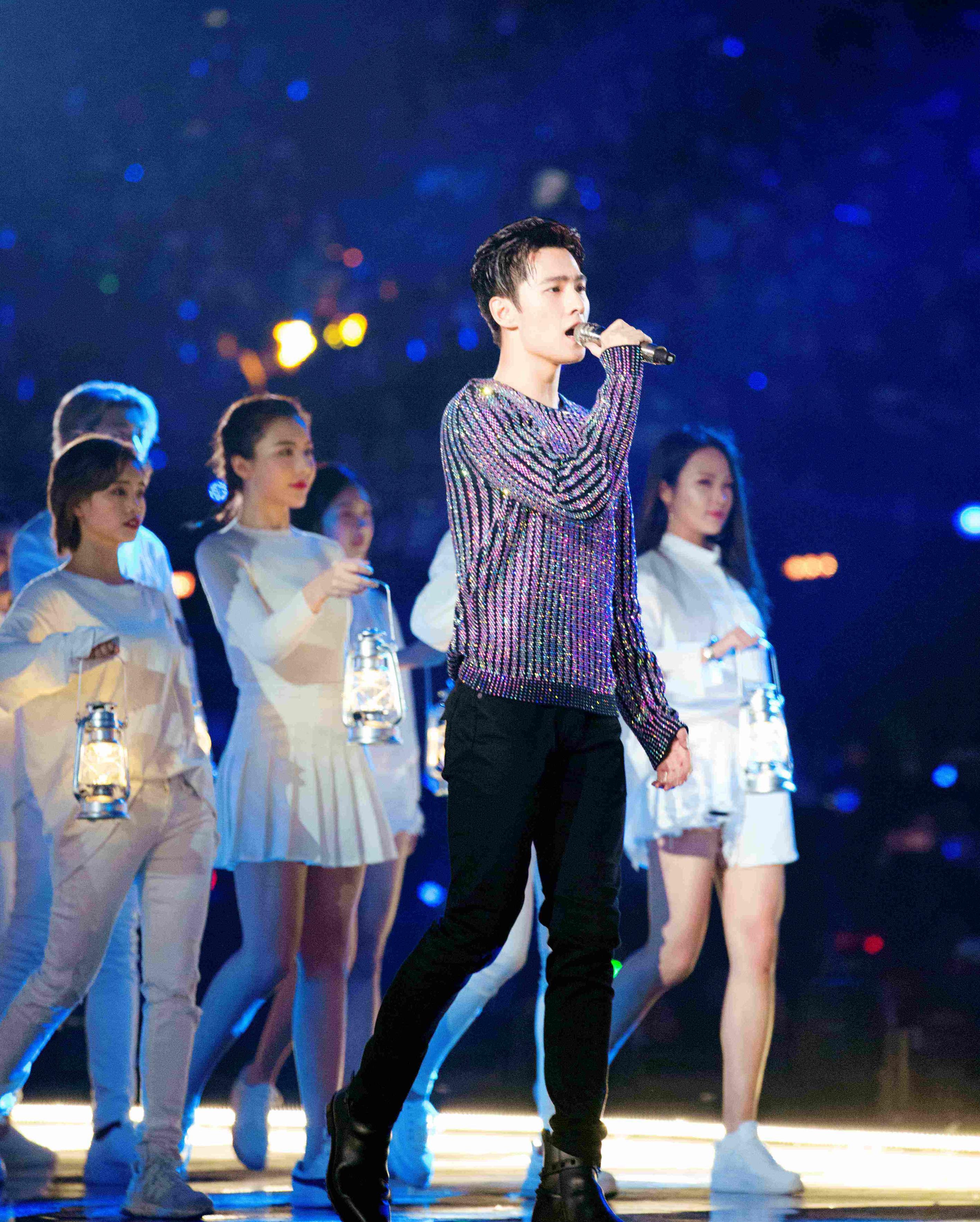 明星|不识字、没文化、不认识岳飞，这4位明星文盲至此，凭什么走红？