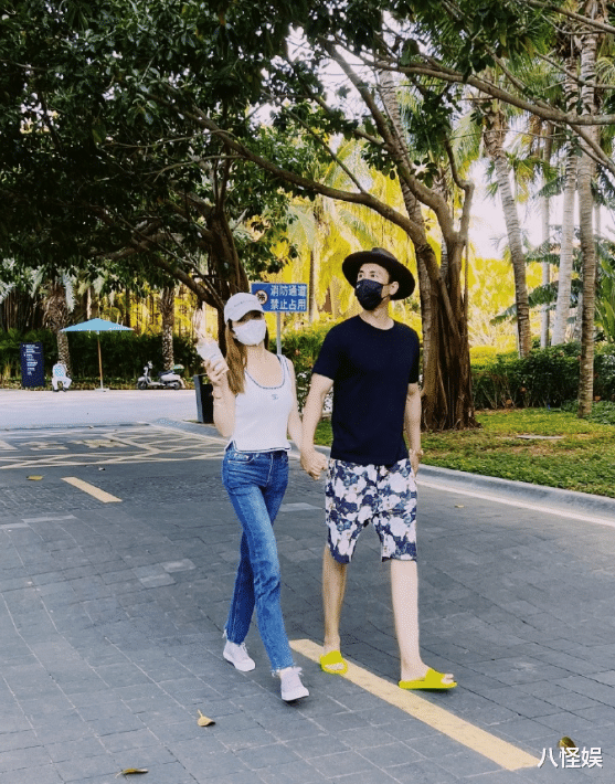 王灿|王灿手写老公杜淳名字高调表白，频秀恩爱惹网友审美疲劳，遭吐槽