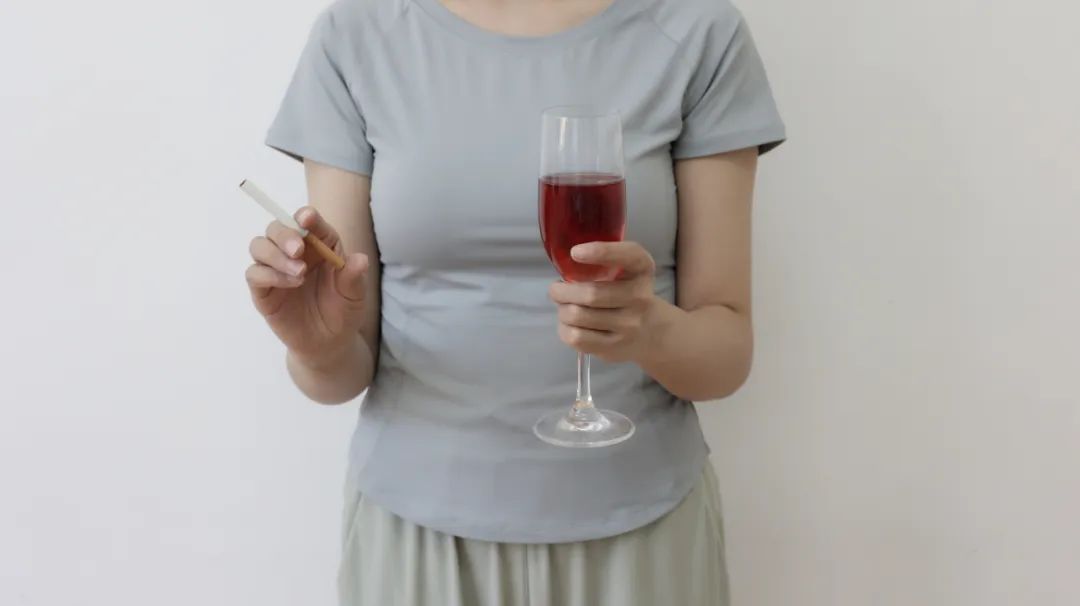 甘油|长寿的人往往有4个特点，若您也能坚持，“延年益寿”或许并不难