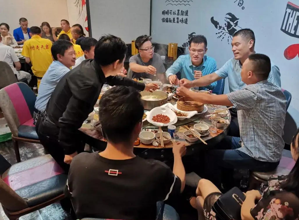 高职|谁说陪酒难？把握领导3种性格，3个方式轻松搞定，让人刮目相看！