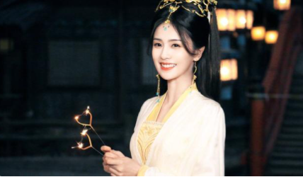 白梦妍|任嘉伦白鹿到底多受观众喜爱?刚拍新剧就有了下一部计划了