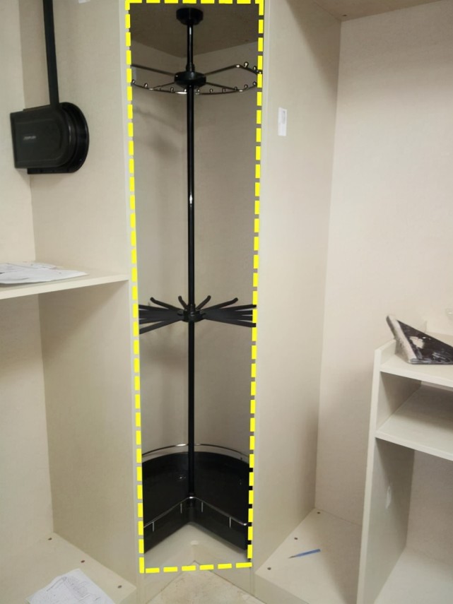 花3万请木工打全屋柜子，验收发现好多柜子中间空着，木工：顺手