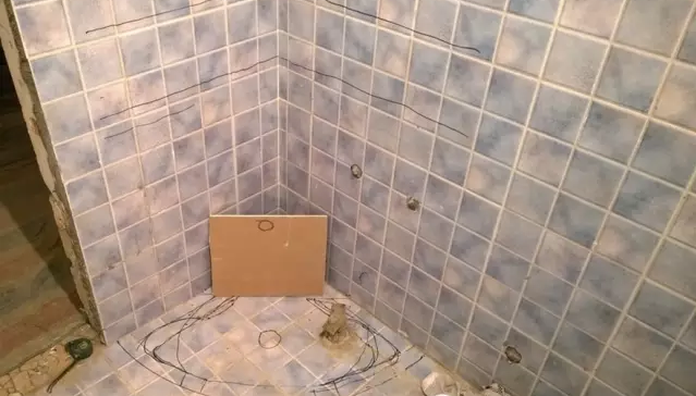 同事家砖砌浴室柜全过程,看完我都想把自己家的整体柜给退了!