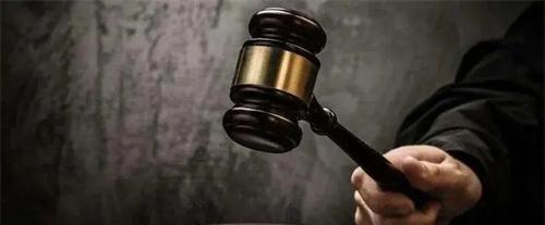 案例 重庆一家5口全是重刑犯，把女性关在铁笼里，强迫她们卖自己