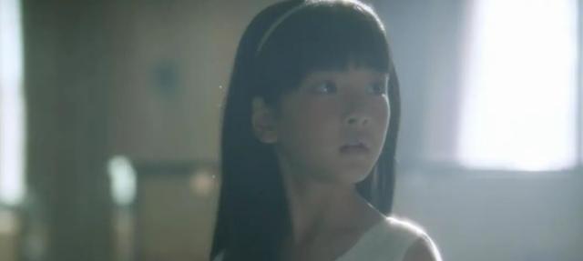 女儿遭遇霸凌,对方不以为意;父亲教科书式出手,霸凌者丧魂失魄