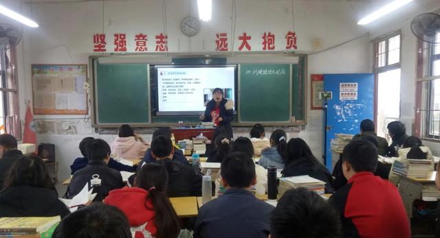 教师|代课教师有好消息,多地开始推广“择优入编”政策,教师欣喜不已