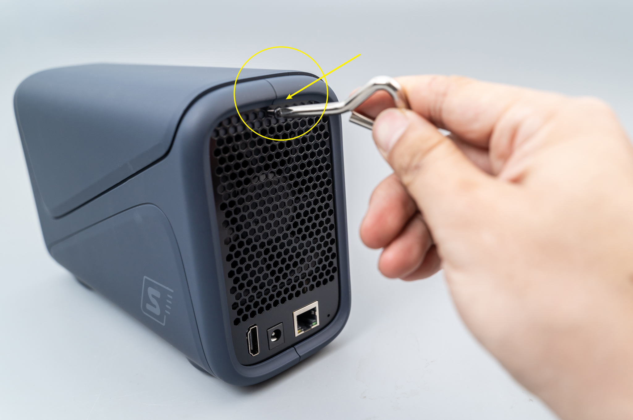 nas|万字长文，NAS入门神机：极空间Z2S 两盘位NAS深度测评！