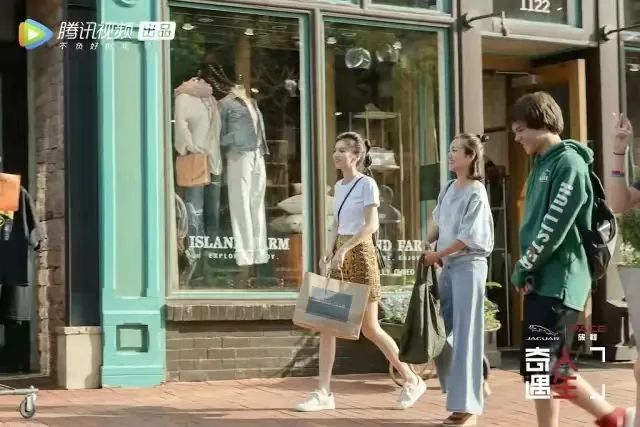 阿雅|离开大小S后,43岁的她重新翻红:女人最高级的美,看她才懂.