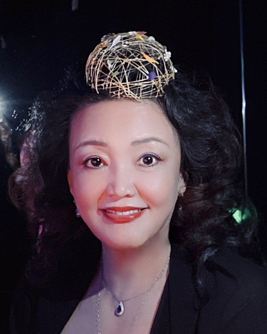 李靖飞|张兰模仿具俊晔打碟,直播画床垫画卤蛋画戒指,老太太太会内涵了