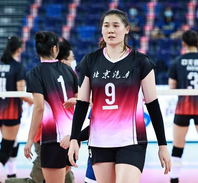 刁琳宇|中国女排“蔡家军”7仙女PK“郎家军”7仙女，谁更强？