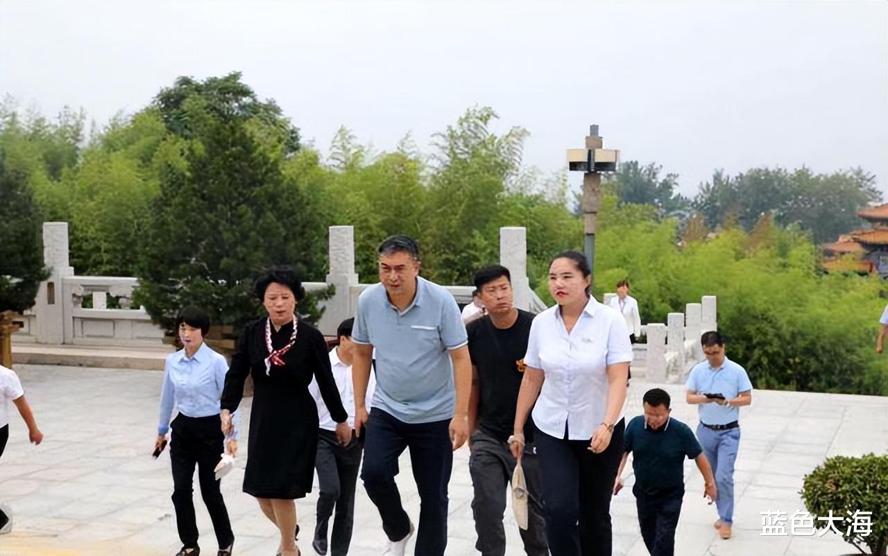 谢霆锋|谢霆锋的手,黄晓明的脚,赵丽颖的血栓,让多少“流量明星”脸红