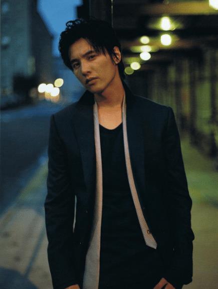 元斌|他十一年没拍戏,因为长得太帅,仅靠脸就有花不完的代言费