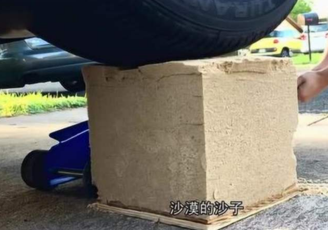 沙漠的沙子无穷无尽,为什么不用来盖房子?老外用实验证明!