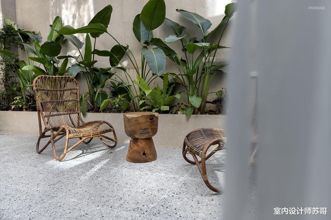 现代风阳光通透大宅，不刻意不将就，简单又美好