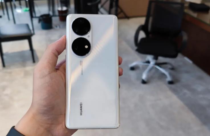 浪潮信息|高通778G 4G芯片的手机，华为凭什么能卖4000多？