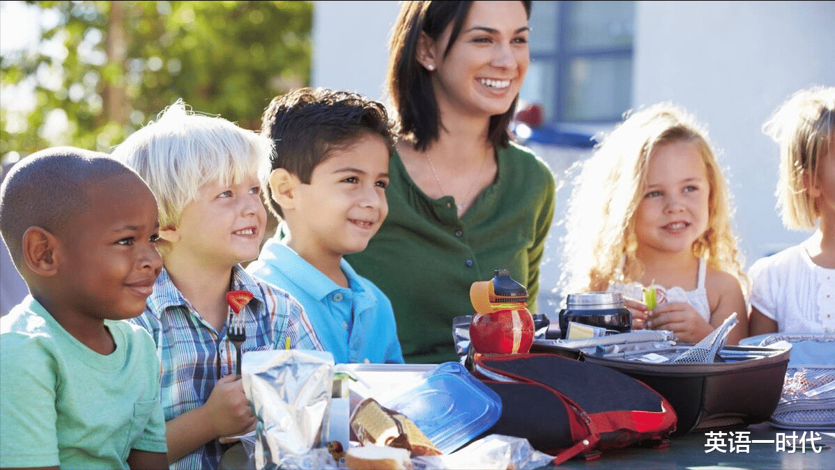 求职|现在一年能赚20万，又考上老师了，月薪四千，怎么选择？