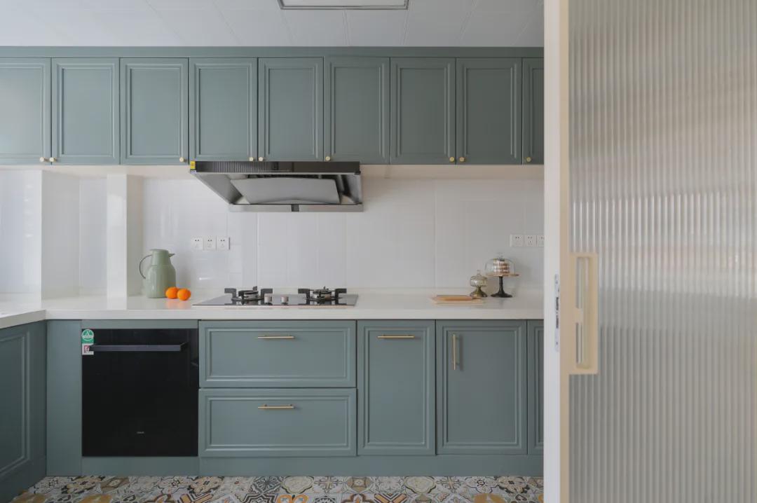 126㎡美式,跳脱绚丽色彩、流畅的石膏线条...舒适慵懒又不失精致