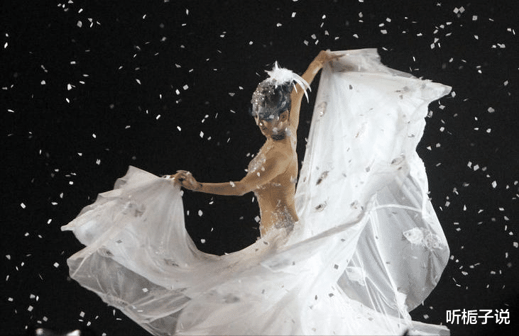 小彩旗|8年后再看小彩旗：从一战成名到杳无音信，不愿当第二个杨丽萍