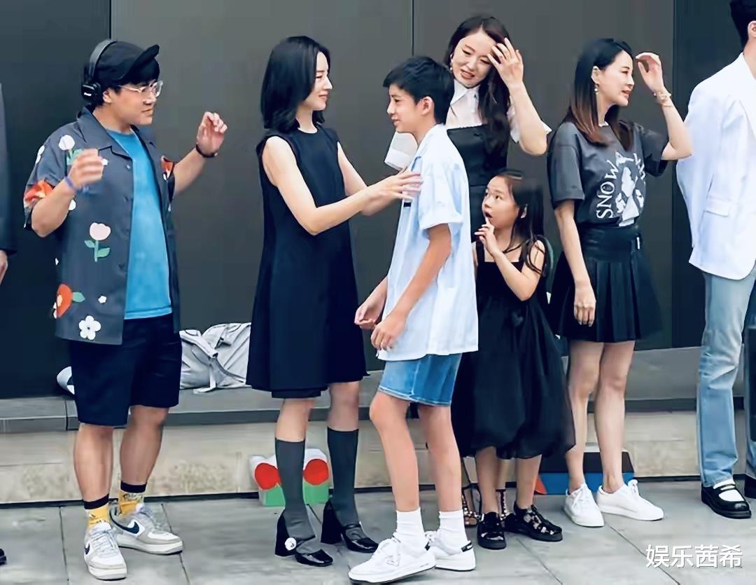 董洁|清官难断家务事!董洁与潘粤明之间的博弈,孰是孰非,你更偏向谁