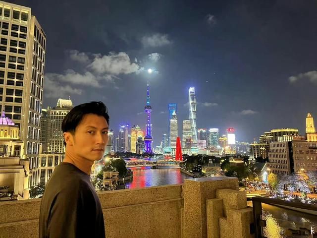 谢霆锋|谢霆锋和王菲共度佳节?疑似晒女友视角照片,住处正对东方明珠