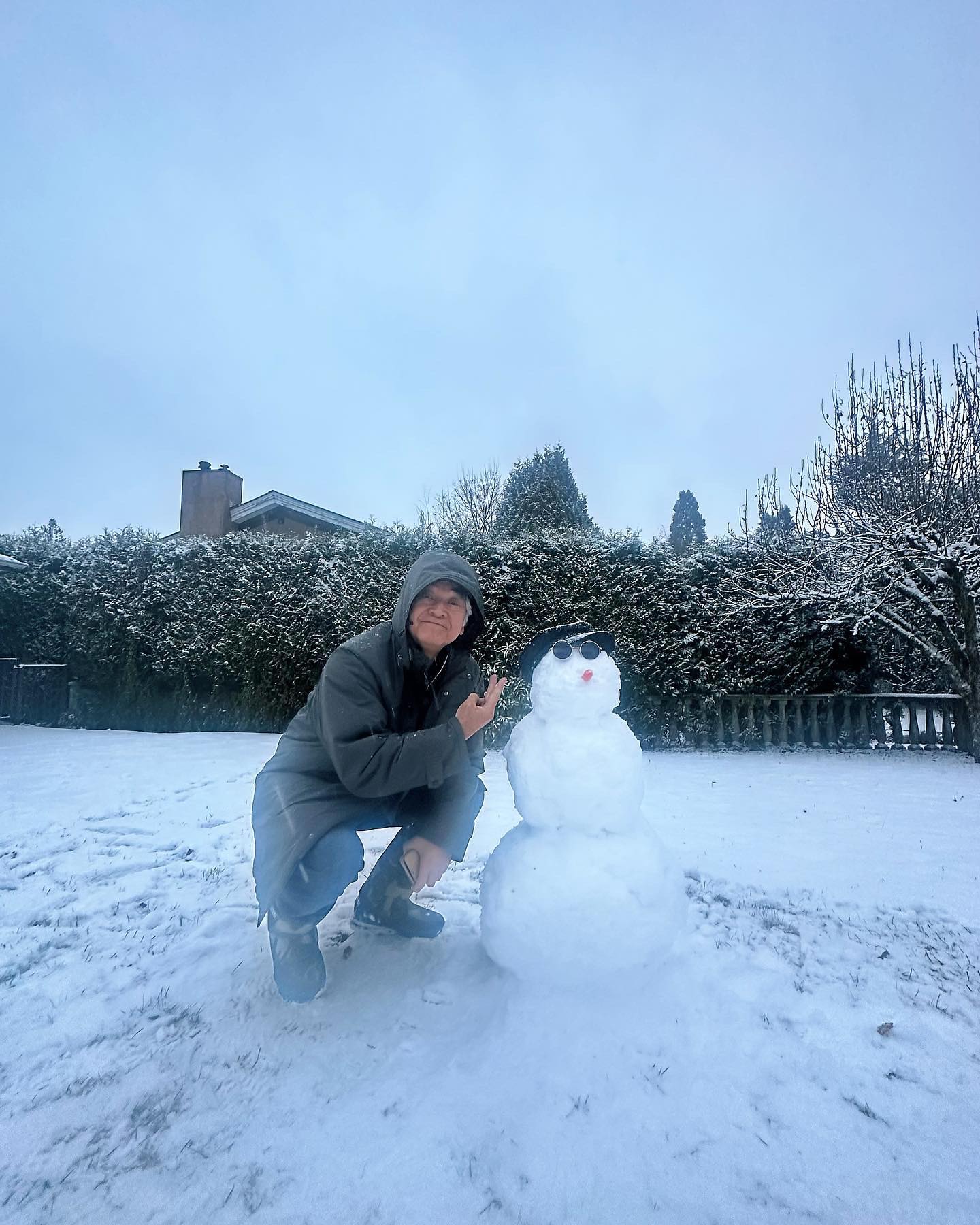 秦沛|77岁老戏骨移居国外，住别墅生活悠闲！