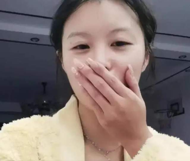 带货|田静一家陷入风口浪尖，妹妹田大怼开直播，与粉丝公开互怼引热议