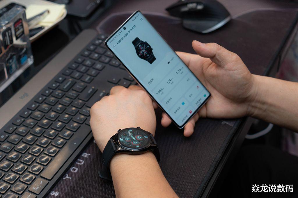 榮耀|繼手機、電腦之后的第三塊屏來了，榮耀手表GS 3全面體驗