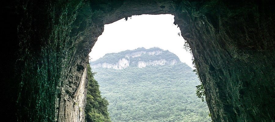 |千姿百态的溶洞奇观,不满18度的夏天,夏日旅行的绝妙之地