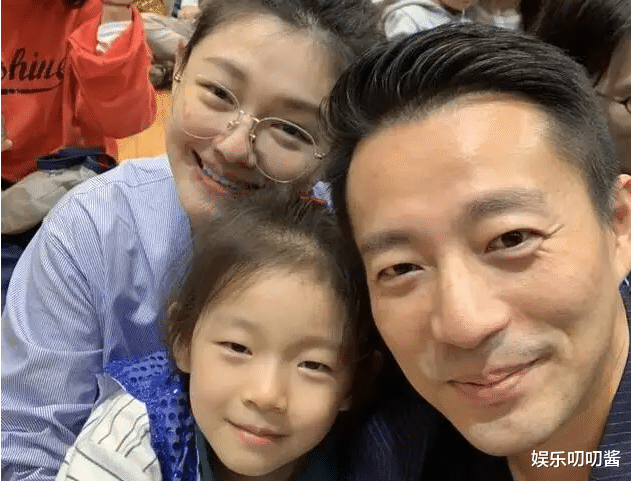 汪小菲|汪小菲怒斥小S欺人太甚，小S回应引争议，网友：轮不到她指手画脚