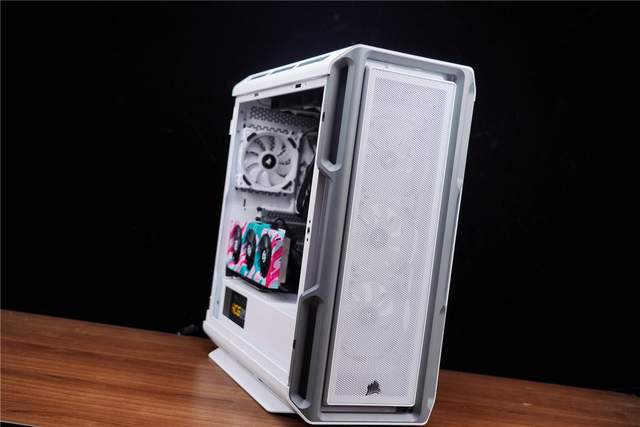 海盗船|12代酷睿装机分享,看美商海盗船iCUE 5000T 怎么“一网打尽”