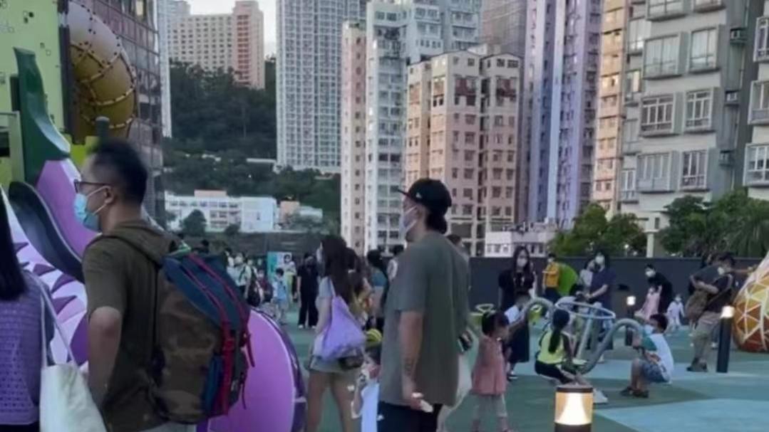 张致恒|香港知名歌手内地商演音调走音，身形发福被嘲像大叔