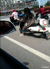 acgn漫评|“让一个动漫角色住在你家,你会选择谁?”网友的回复很真实!哈哈哈