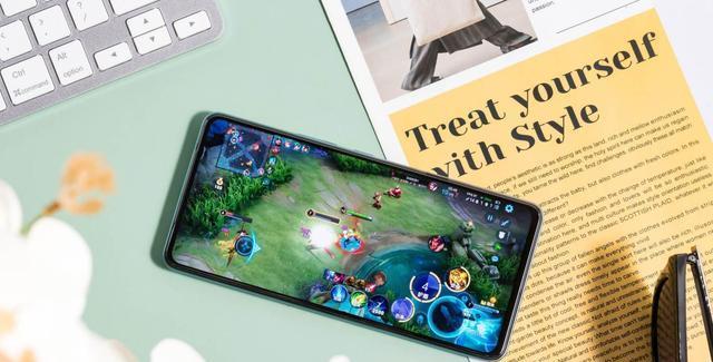 电池|iQOOZ6配置:6000mAh电池+天玑8100,堪称千元机之王