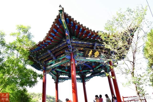 大理|甘肃岳麓山上,有许多奇怪的亭子,背后藏着故事