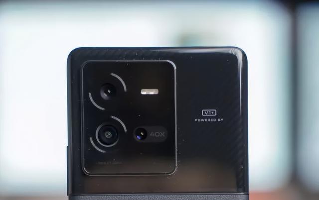 iqoo|iQOO11系列蓄势待发！但最值得到手的还得是iQOO10Pro！