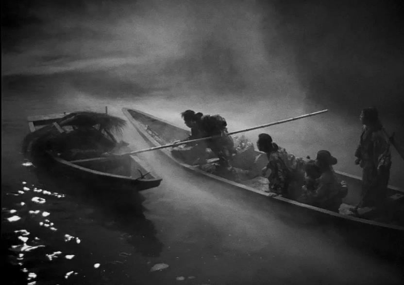 雨夜物语|高分日本电影，怪力乱神和日式美学的风花雪月——《雨夜物语》