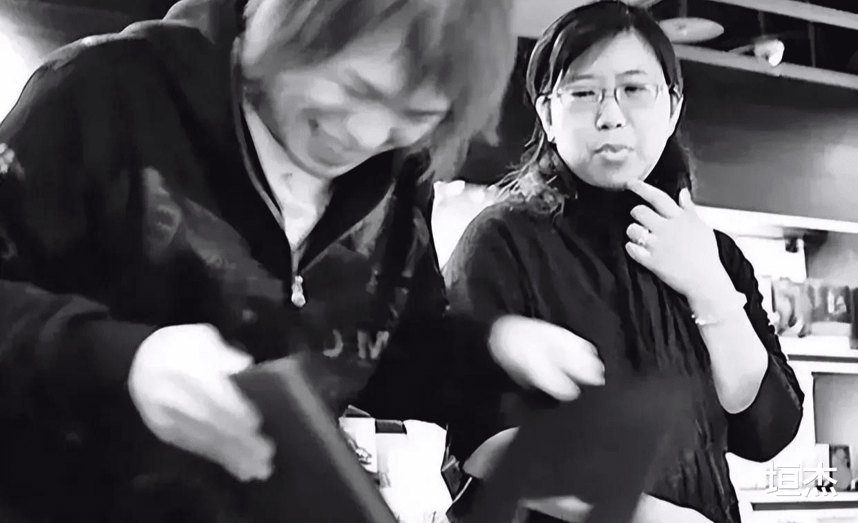 钟镇涛|6位娶了“自家经纪人“的男星，个个出乎意料，对对幸福美满