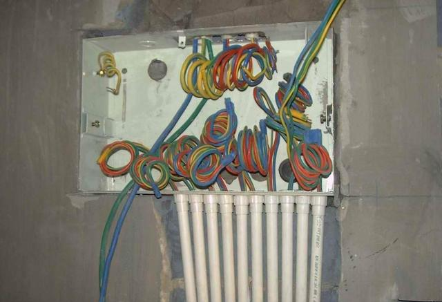 家里装修,380V改220V接线方法是什么?有哪些处理步骤?