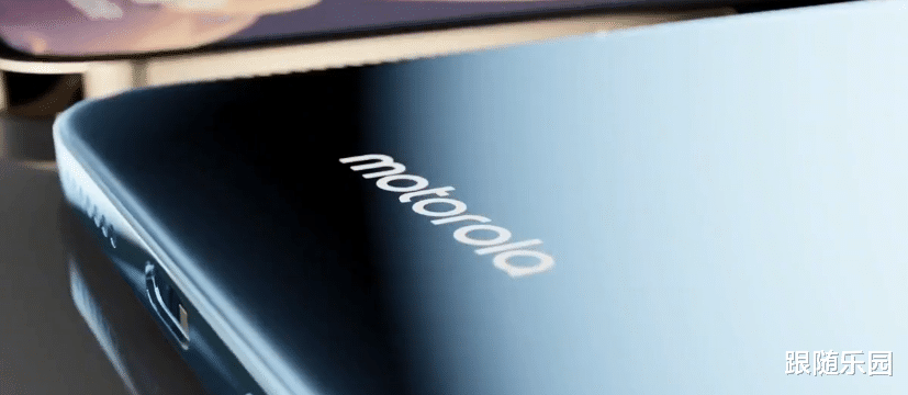 摩托罗拉|摩托罗拉旗舰新机曝光!天玑9000超级快充组合,性能迎来大升级!