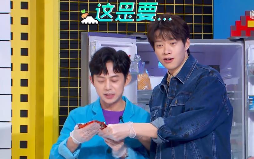 传家|千年道行一朝丧！何炅综艺惹众嘲，6年的作品被他亲手毁了