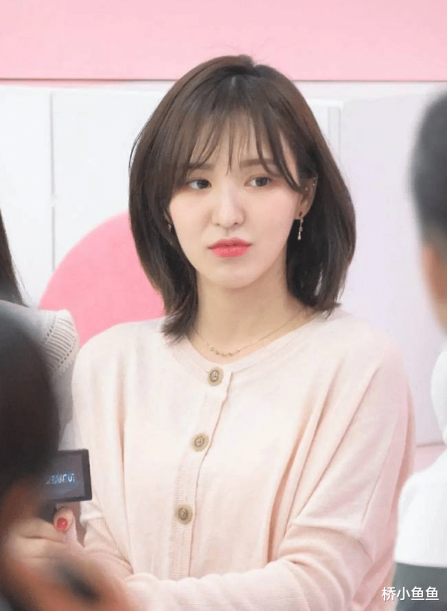 杨天真 女人上了年纪就别留长发了，推荐这5种“齐肩发”，显脸小有气质