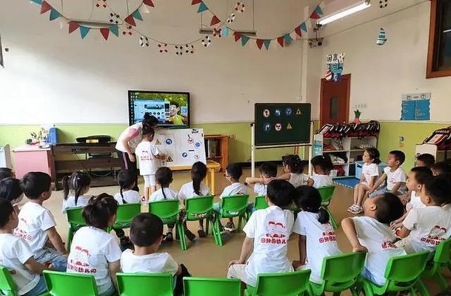 幼儿园变相“摸家底”,家长神操作绝了,家长:跟我斗你还嫩点